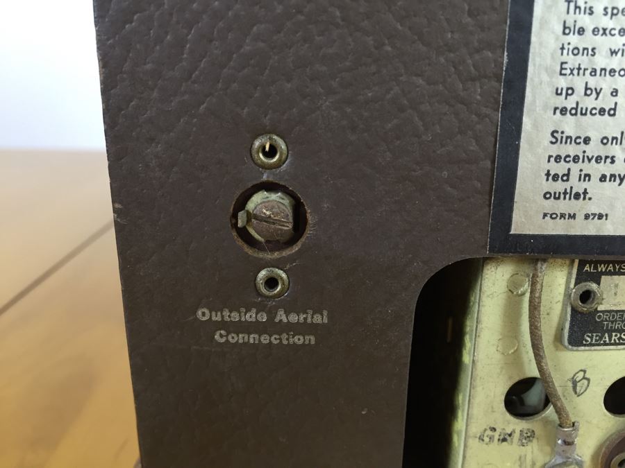 Art Deco Sears Silvertone Tube Radio Needs To Be Rewired [Photo 19]