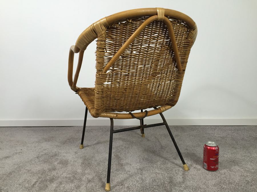 Mid-Century Wicker And Metal Chair [Photo 7]