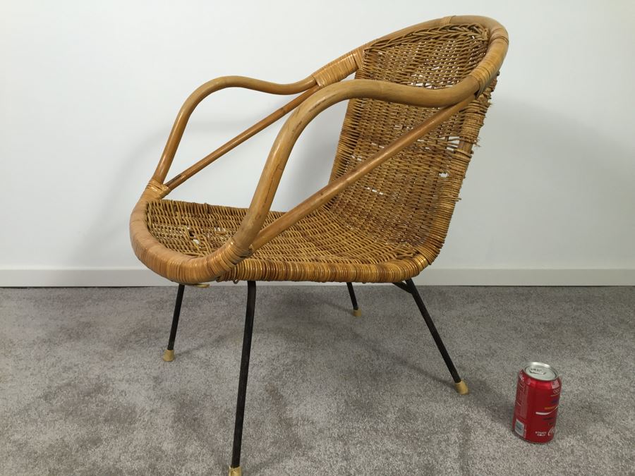 Mid-Century Wicker And Metal Chair [Photo 5]