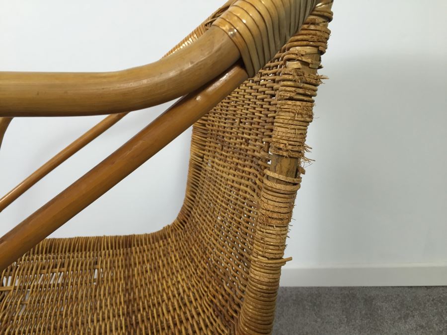 Mid-Century Wicker And Metal Chair [Photo 6]