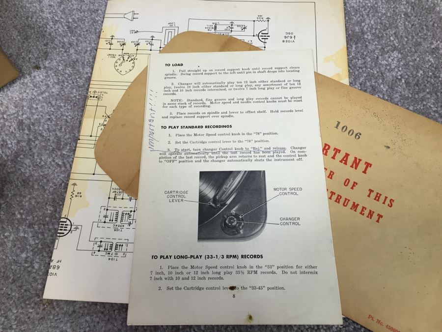 Vintage Capehart-Farnsworth Console Tube Radio With Record Player Model 1006 With Records - Platter Almost Spins Needs Servicing [Photo 11]