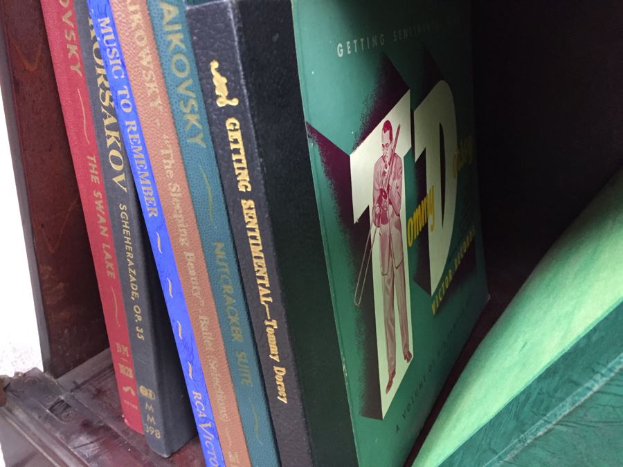 Vintage Capehart-Farnsworth Console Tube Radio With Record Player Model 1006 With Records - Platter Almost Spins Needs Servicing [Photo 23]