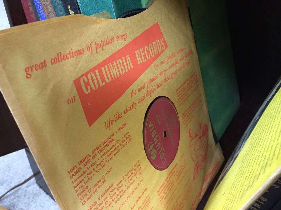 Vintage Capehart-Farnsworth Console Tube Radio With Record Player Model 1006 With Records - Platter Almost Spins Needs Servicing [Photo 20]