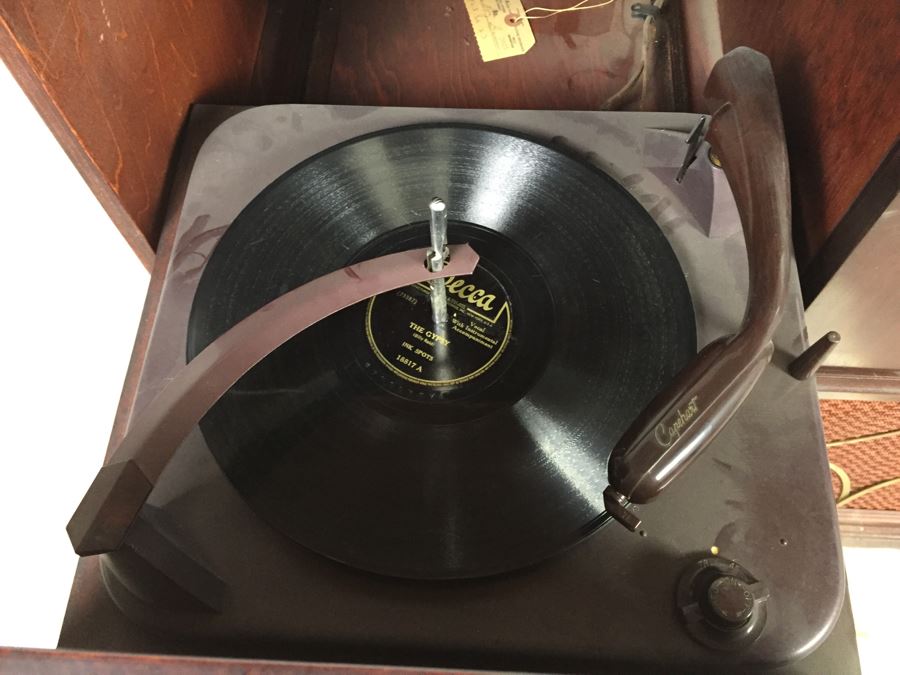 Vintage Capehart-Farnsworth Console Tube Radio With Record Player Model 1006 With Records - Platter Almost Spins Needs Servicing [Photo 6]