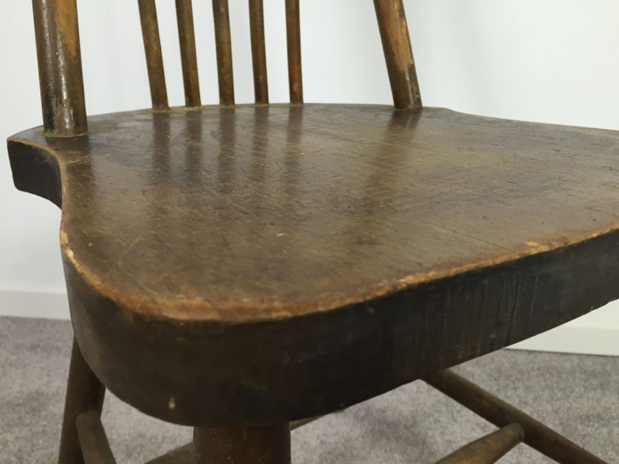 Vintage Wooden Windsor Style Chair [Photo 5]