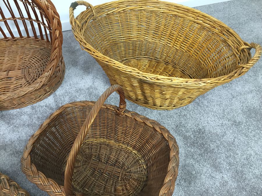Vintage Wicker Bassinets And Baskets Lot [Photo 6]