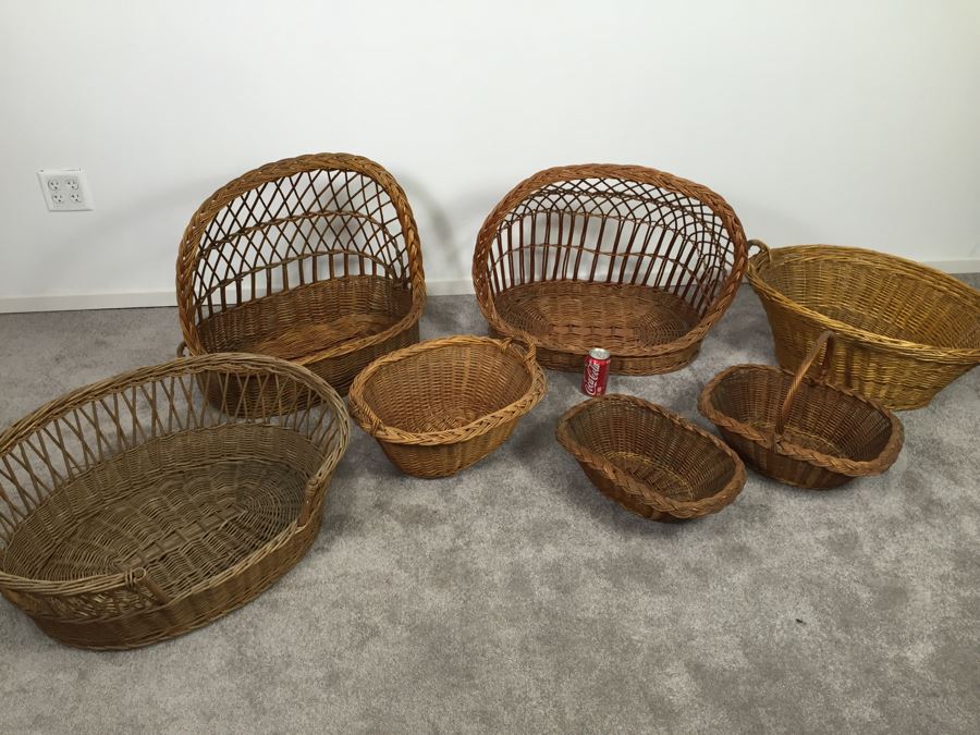 Vintage Wicker Bassinets And Baskets Lot [Photo 1]