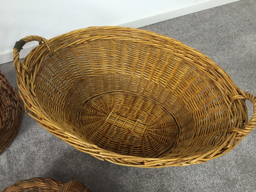 Vintage Wicker Bassinets And Baskets Lot [Photo 7]