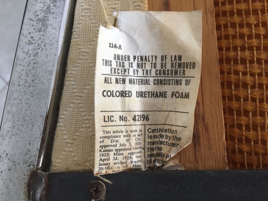 Modernist Dining Table With Lucite Base And Four Chrome Chairs Glass Top [Photo 15]