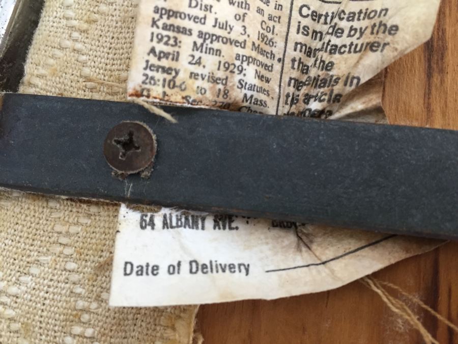 Modernist Dining Table With Lucite Base And Four Chrome Chairs Glass Top [Photo 16]