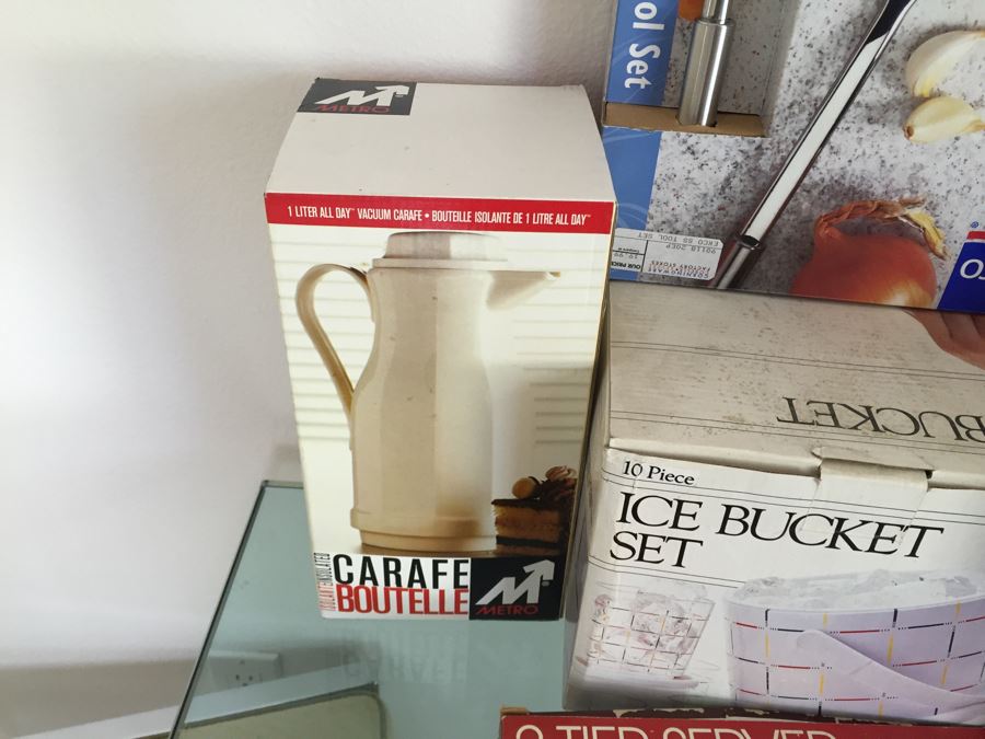 New Old Stock Tableware Kitchen Lot [Photo 9]