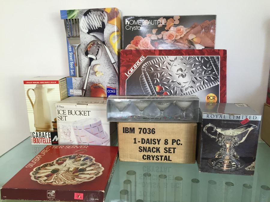 New Old Stock Tableware Kitchen Lot [Photo 2]