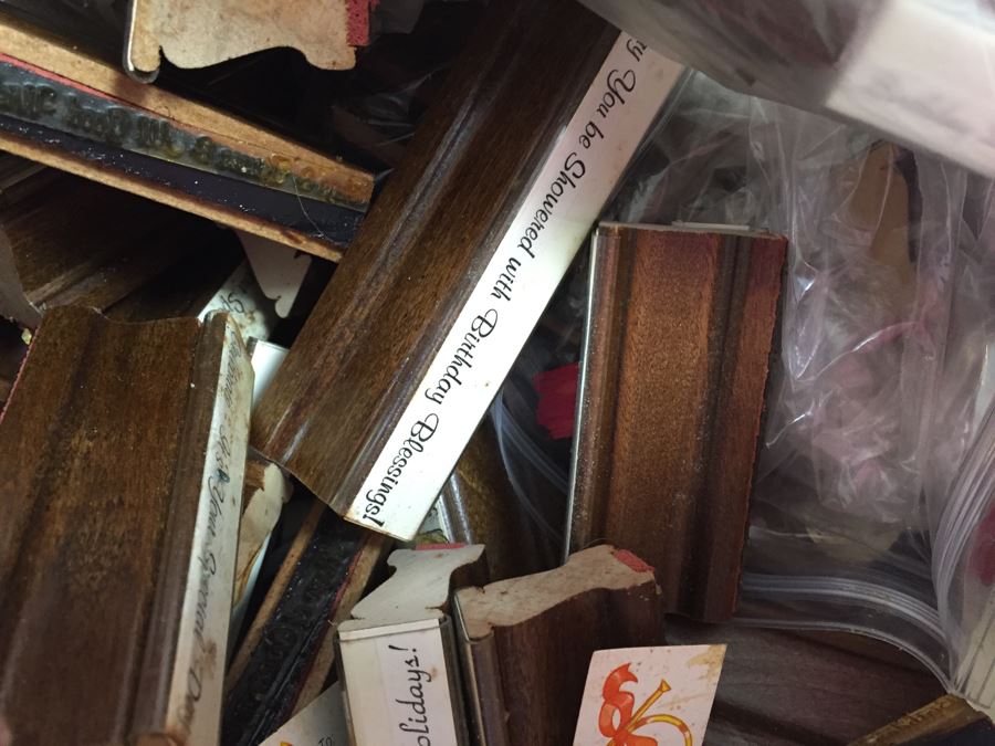 Huge Bag Filled With Various Rubber Stamps With Sayings (~100 Rubber Stamps) [Photo 7]