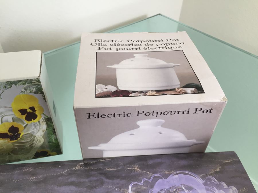 Mostly New Old Stock Tableware, Kitchen, Home Decor Lot [Photo 20]