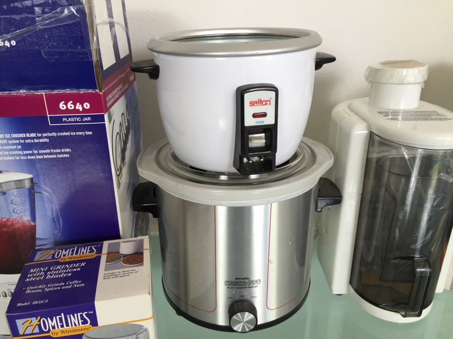 Kitchen Appliance Lot Mostly New [Photo 2]