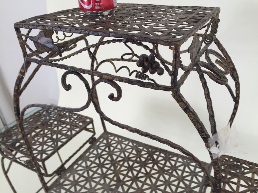 New Metal Hinged Stand For Garden Plants Or Indoor Use [Photo 5]