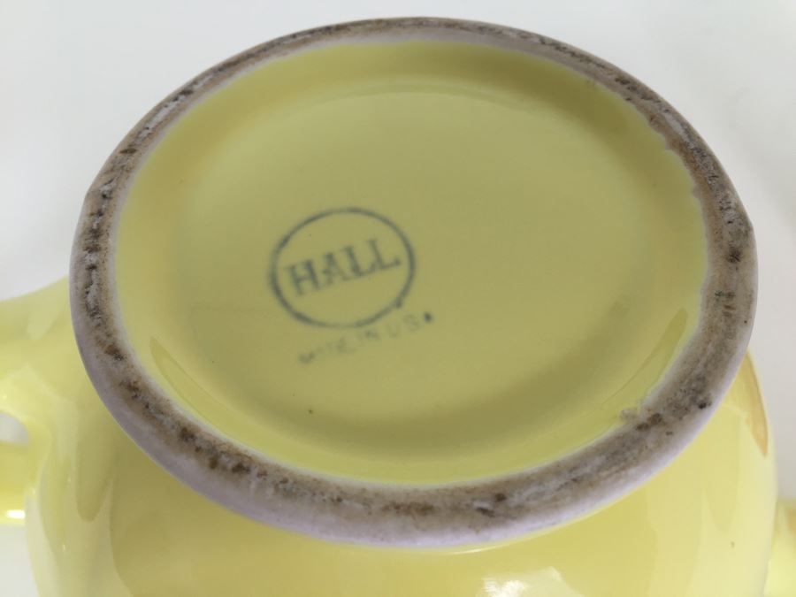 Yellow Hall China Teapot [Photo 3]