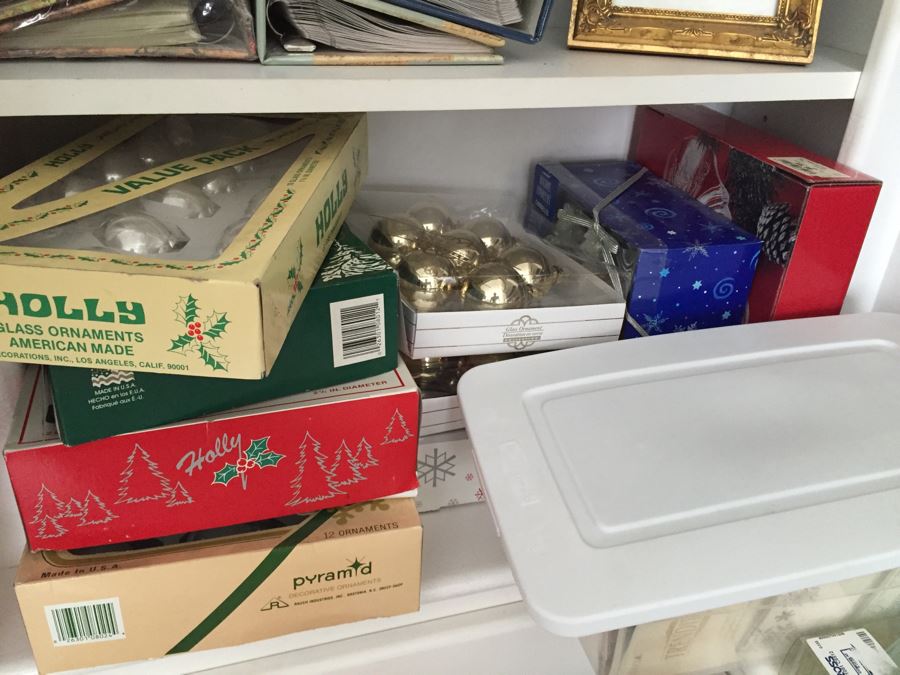 MEGA Home Decor And Crafting Lot With Candles, Stationary, Picture Frames, Candleholders, Gift Wrapping Supplies And More [Photo 24]