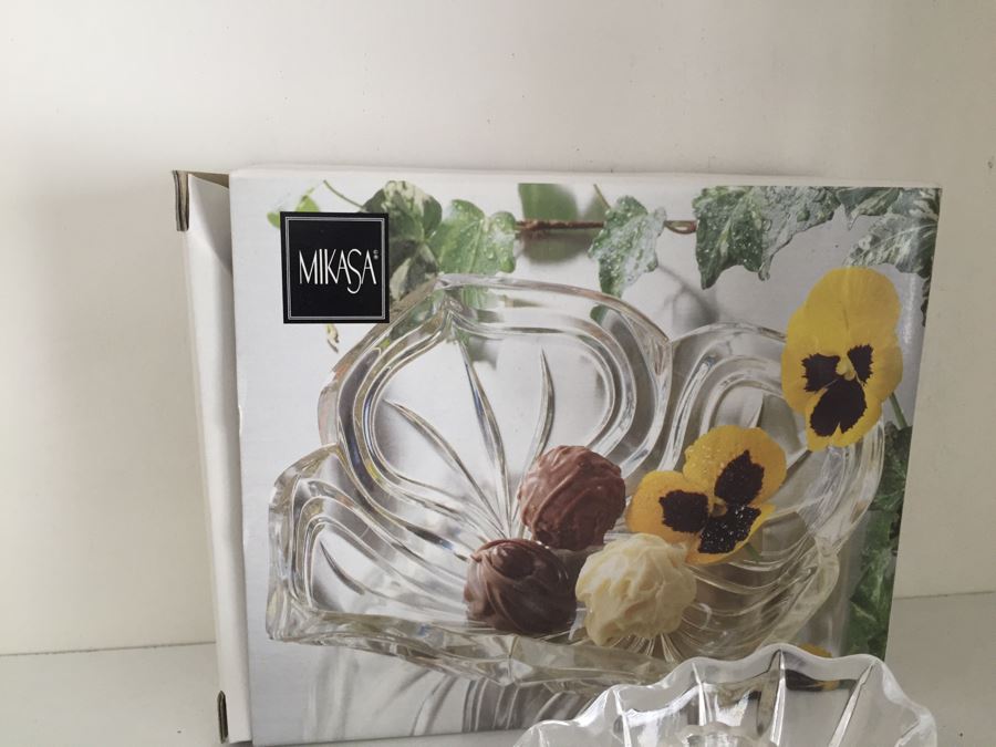 MEGA Home Decor And Crafting Lot With Candles, Stationary, Picture Frames, Candleholders, Gift Wrapping Supplies And More [Photo 61]