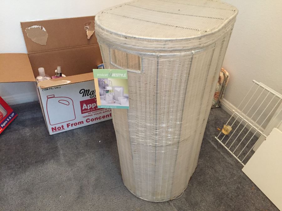 Closet Filled With Spa Related Gift Baskets For Women, New Soaps, Bath Salts, Lotions, Perfume, Hamper And More [Photo 26]