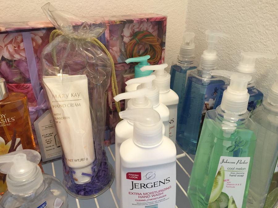 Closet Filled With Spa Related Gift Baskets For Women, New Soaps, Bath Salts, Lotions, Perfume, Hamper And More [Photo 22]