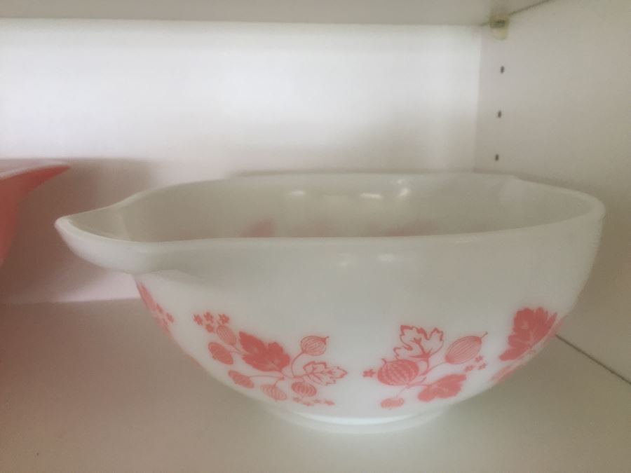 Vintage Pyrex And Glasbake Lot [Photo 5]