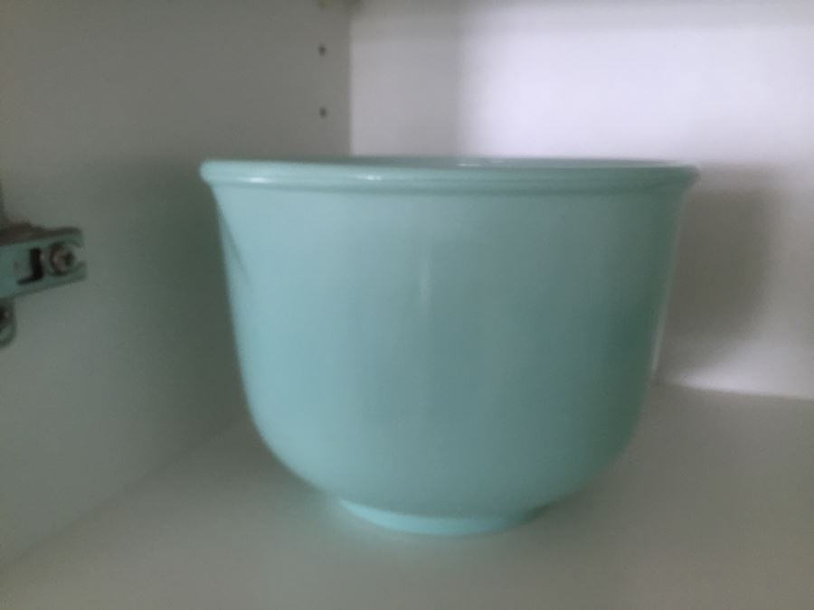 Vintage Pyrex And Glasbake Lot [Photo 11]