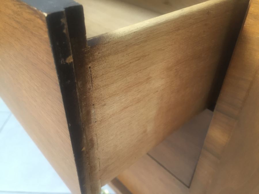 Mid-Century Modern Ward Furniture Mfg Co Dresser Chest Of Drawers Plus Matching Mirror Not Photographed [Photo 10]