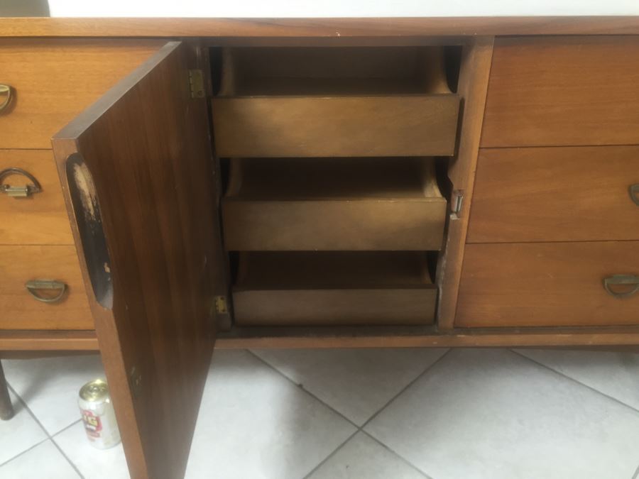 Mid-Century Modern Ward Furniture Mfg Co Dresser Chest Of Drawers Plus Matching Mirror Not Photographed [Photo 3]