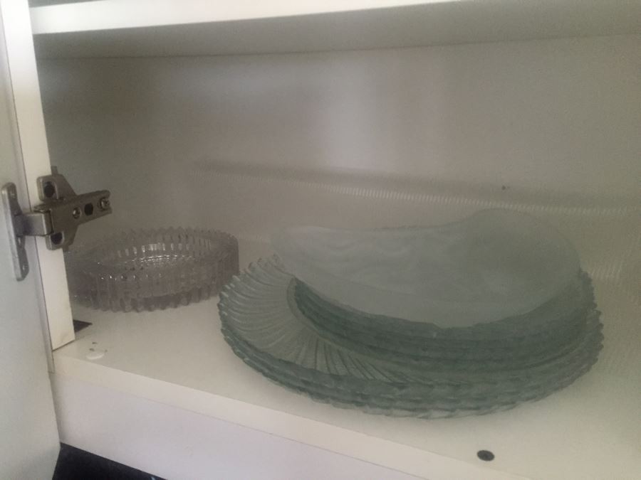 Kitchen Lot Featuring Glass, Utensils And Knife Sets [Photo 27]