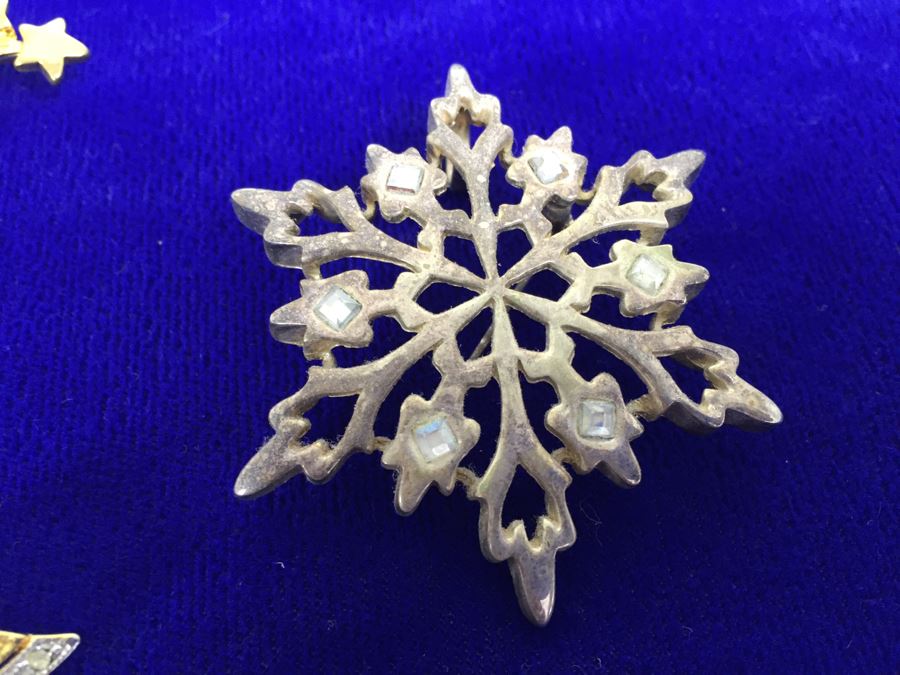 Collection Of Various Vintage Brooches [Photo 5]