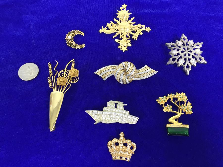 Collection Of Various Vintage Brooches [Photo 1]