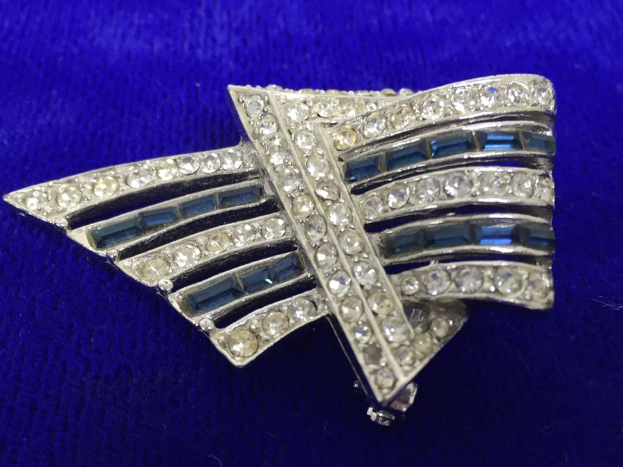 Collection Of Various Vintage Jewelry Brooches And Pin [Photo 3]