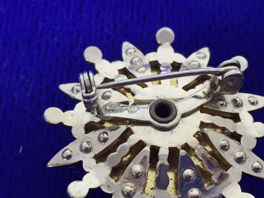 Collection Of Various Vintage Jewelry Brooches And Pin [Photo 16]