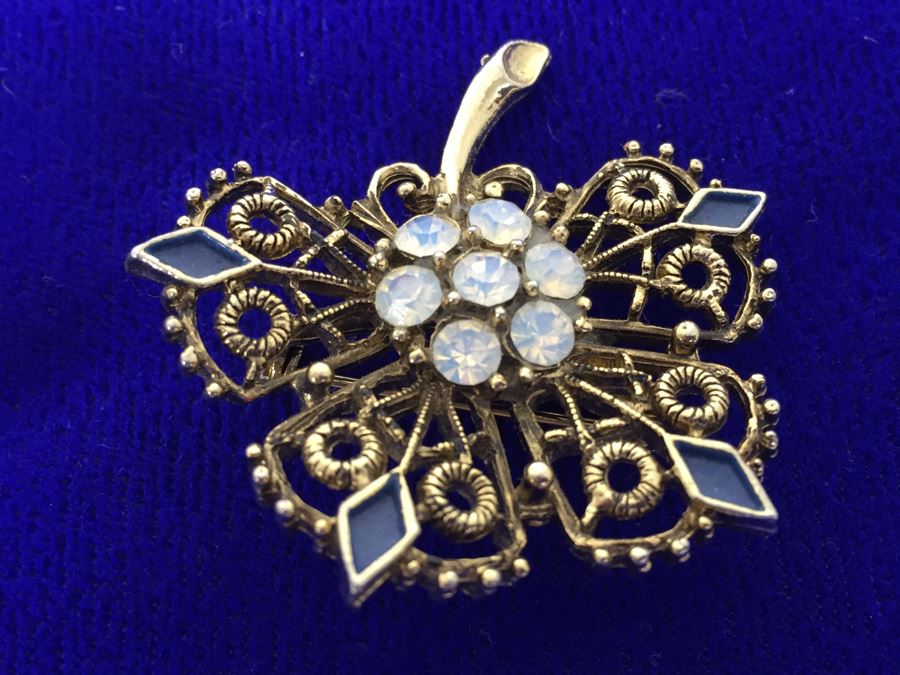Collection Of Various Vintage Jewelry Brooches And Pin [Photo 8]