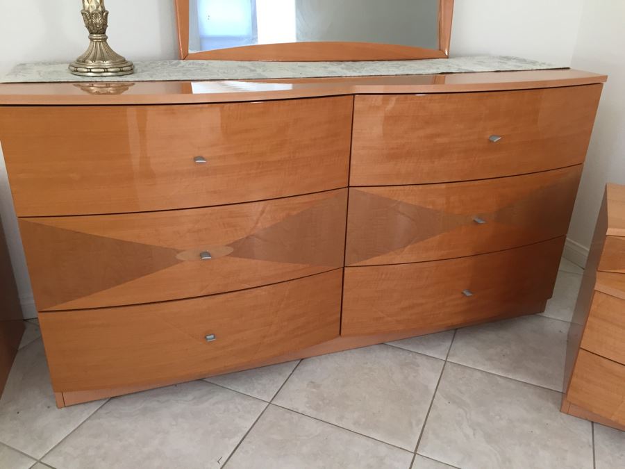 6-Piece Bedroom Set With 6-Drawer Dresser And Mirror, (2) Nightstands, Armoire And Cal King Bed With Mattress And Linens [Photo 3]