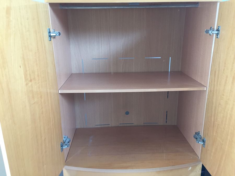 6-Piece Bedroom Set With 6-Drawer Dresser And Mirror, (2) Nightstands, Armoire And Cal King Bed With Mattress And Linens [Photo 12]