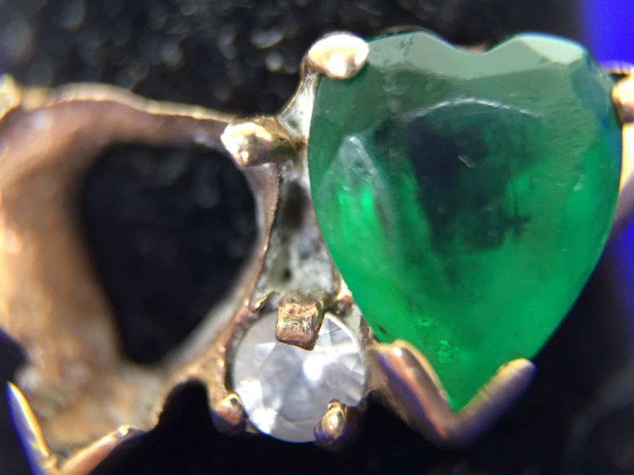 10K Gold Ring Missing One Stone [Photo 2]