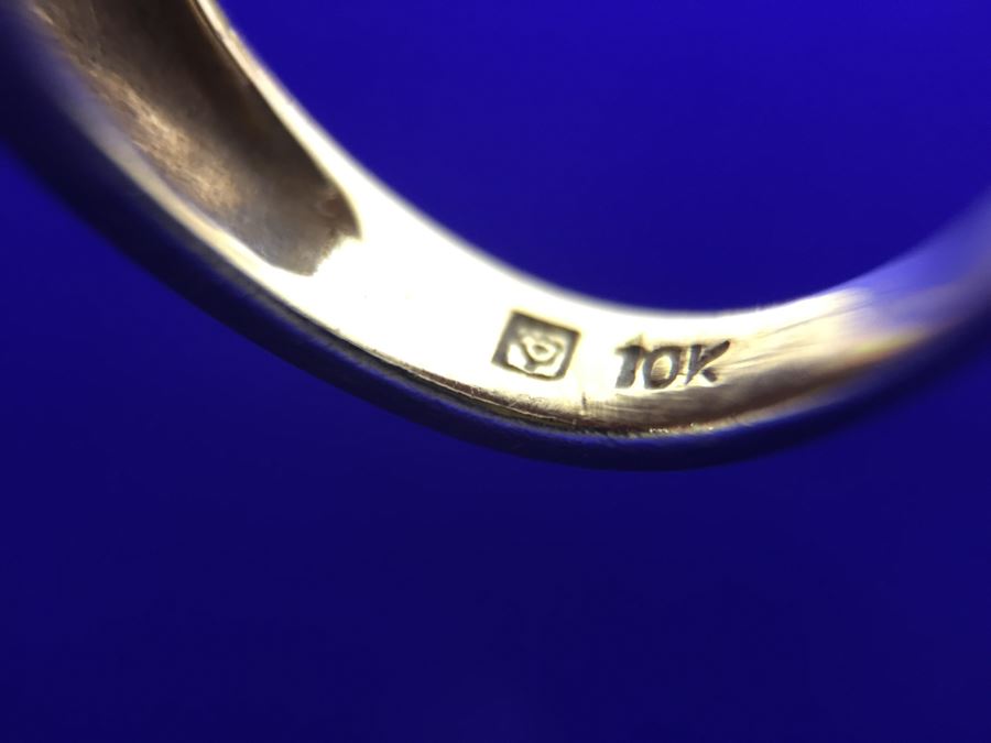 10K Gold Ring Missing One Stone [Photo 3]