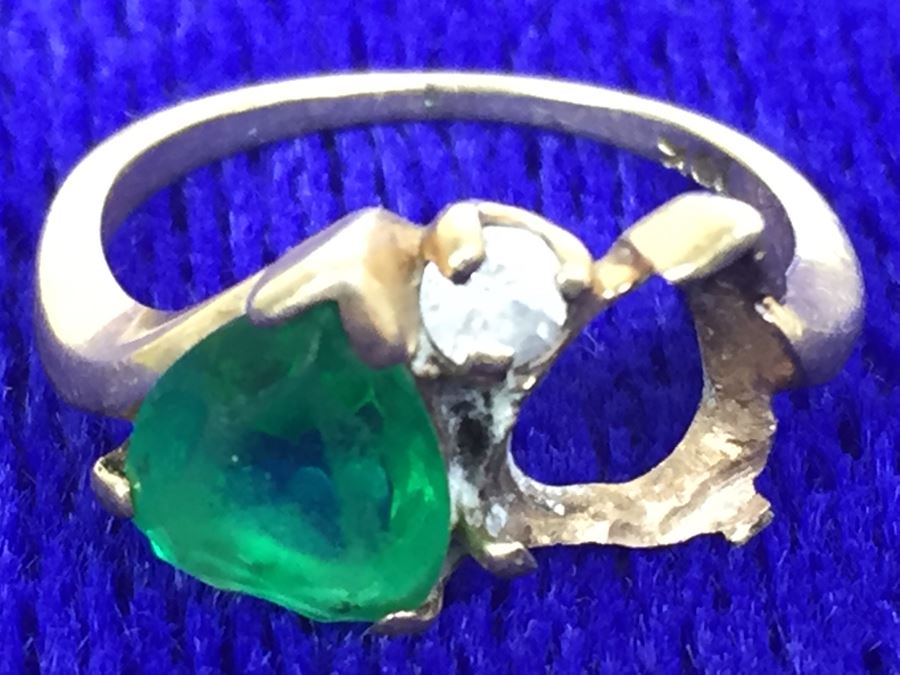 10K Gold Ring Missing One Stone [Photo 5]