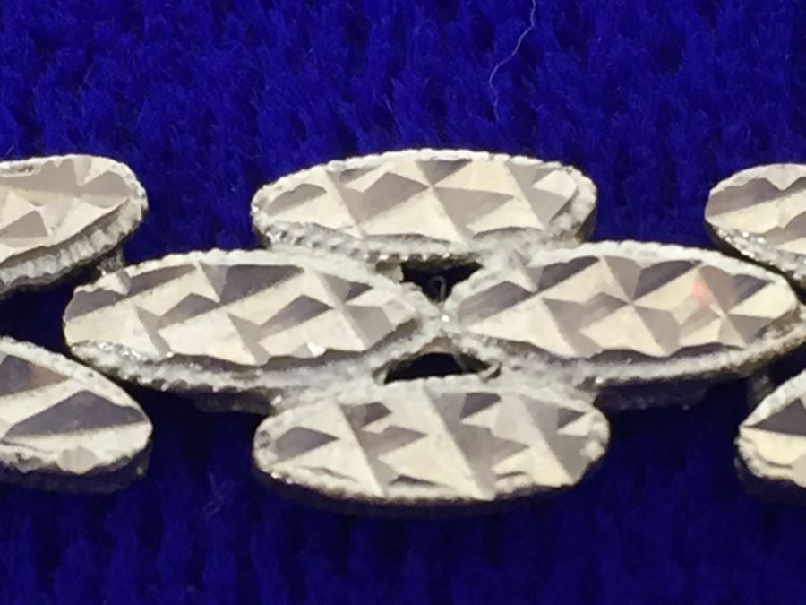 14K Women's Bracelet With Butterfly Motif 10g $230MV [Photo 9]