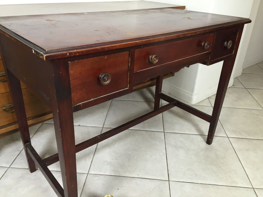 Vintage Wooden Desk [Photo 5]