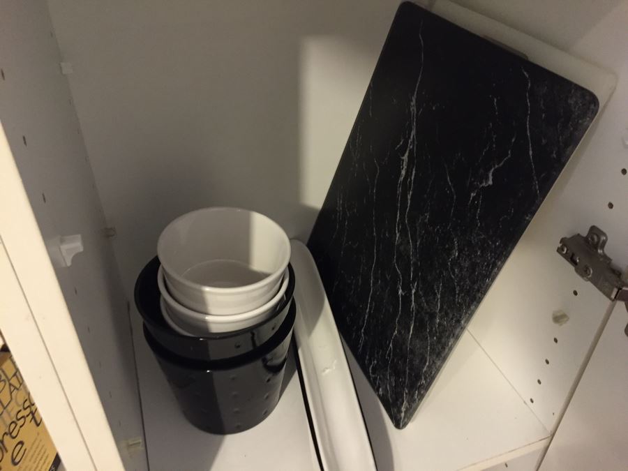 Various Kitchen Related Items In Cabinet [Photo 11]