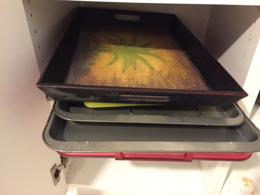 Various Kitchen Related Items In Cabinet [Photo 4]