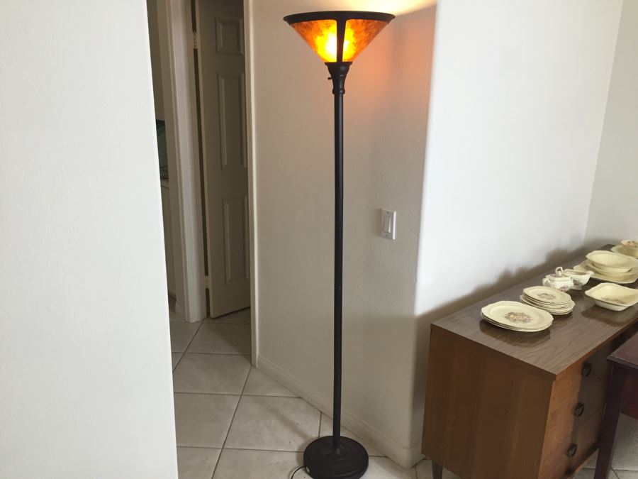 Contemporary Floor Lamp [Photo 1]