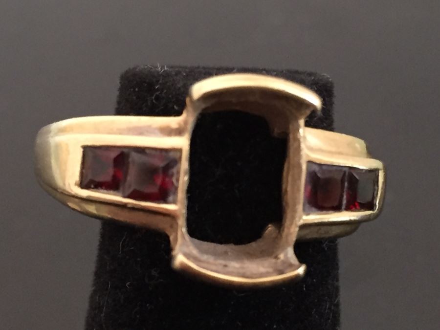 JUST ADDED - 10k Gold Ring Missing Center Stone 3g $49MV [Photo 11]