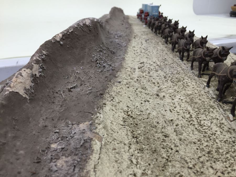 Large Scale Model Of Horses With Wagons Depicting 1883-1888 Furnace Creek - Mojava, Calif. Trek Of 162 Miles 10 Days - 136 Deg F - 150 Deg F  Wagons [Photo 17]