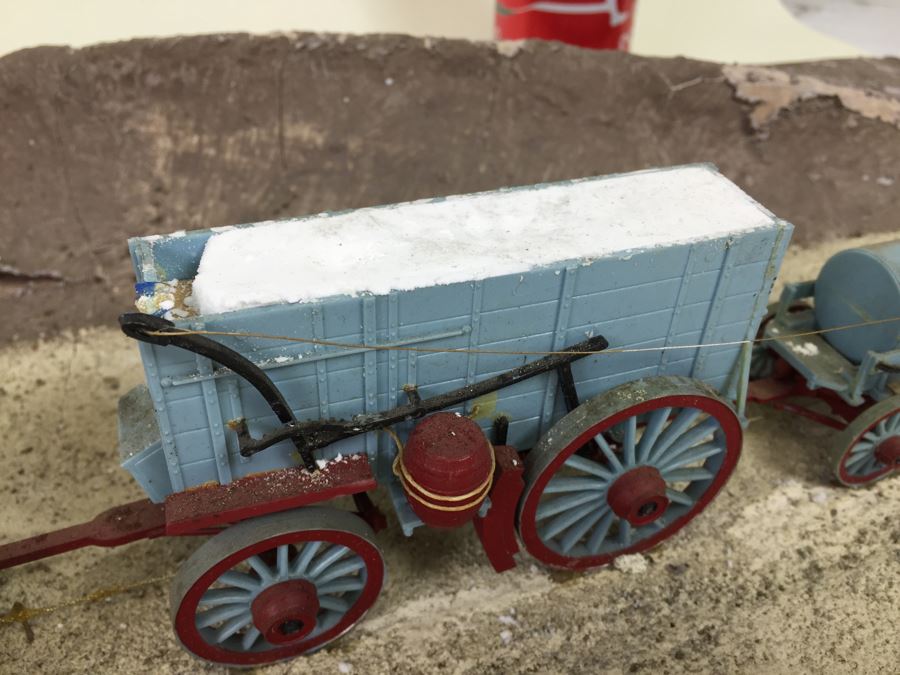 Large Scale Model Of Horses With Wagons Depicting 1883-1888 Furnace Creek - Mojava, Calif. Trek Of 162 Miles 10 Days - 136 Deg F - 150 Deg F  Wagons [Photo 11]