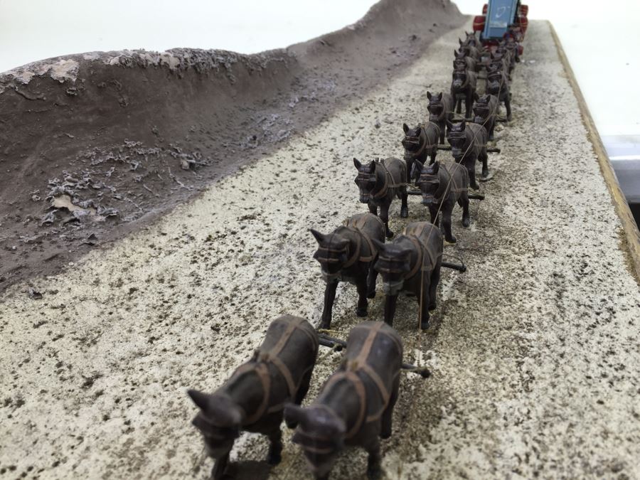 Large Scale Model Of Horses With Wagons Depicting 1883-1888 Furnace Creek - Mojava, Calif. Trek Of 162 Miles 10 Days - 136 Deg F - 150 Deg F  Wagons [Photo 15]