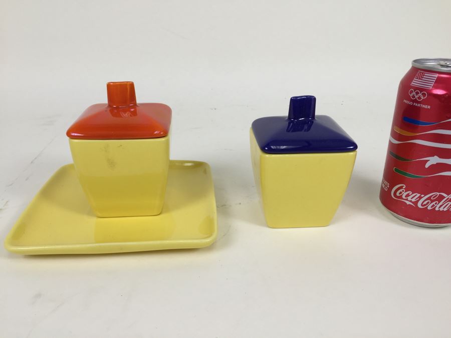 Franciscan Ware Covered Cups With Plate Note Orange Lid Has Minor Chips
